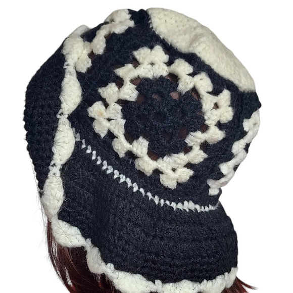 Vintage Black White Handcrafted Crochet Big Floppy Brim Hat - Picture 9 of 11